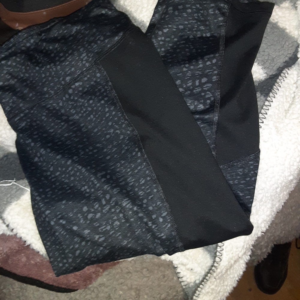 Clothing bundle - Picture 12 of 16